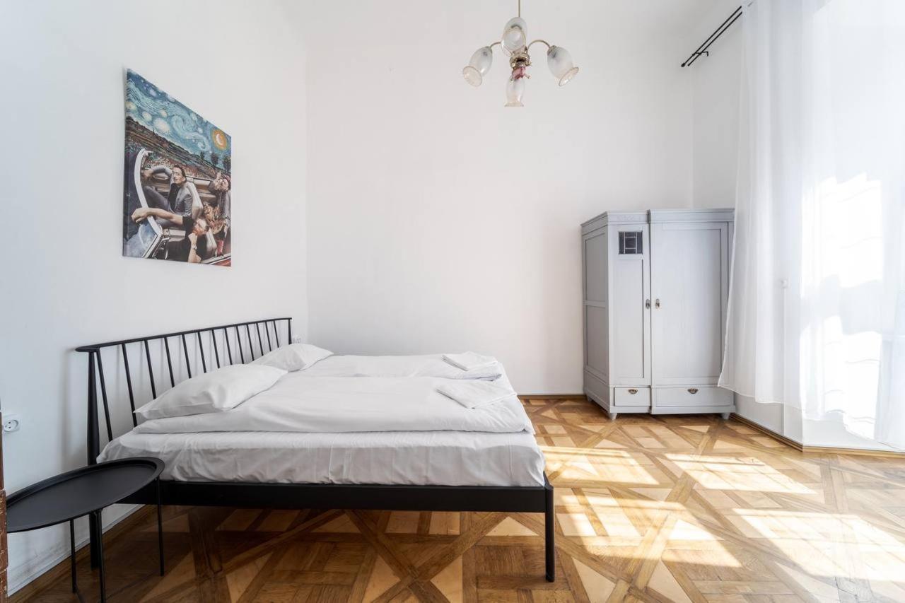 Апартаменти На Площі Ринок 12 Lemberg Exterior foto