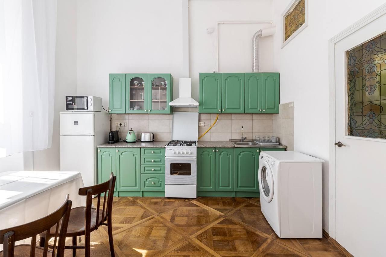 Апартаменти На Площі Ринок 12 Lemberg Exterior foto